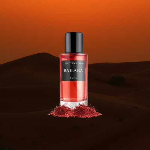 Flacon de parfum Bakara, en fond un décors de désert au crépuscule et du safran.